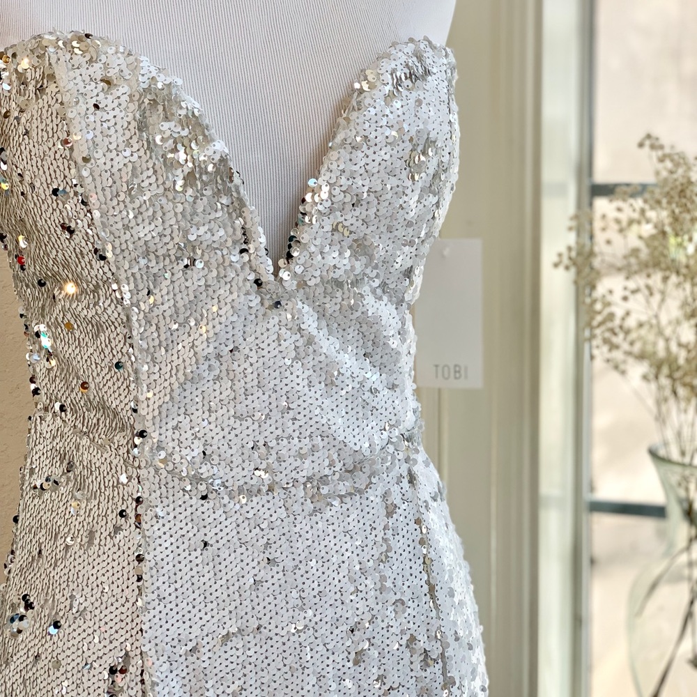 Tobi disco silver gray white sequin strapless
